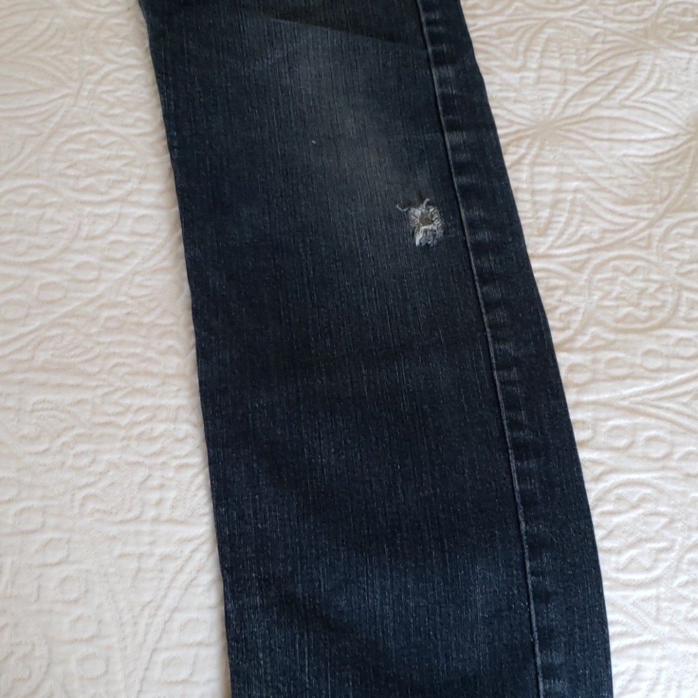 Levis - Picture 10 of 10